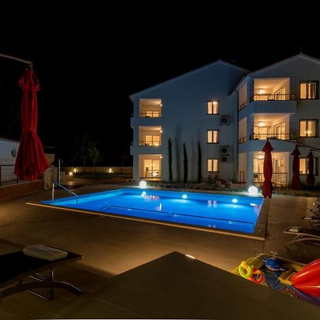 Villa Anja 2Nd Floor 佩罗杰 外观 照片