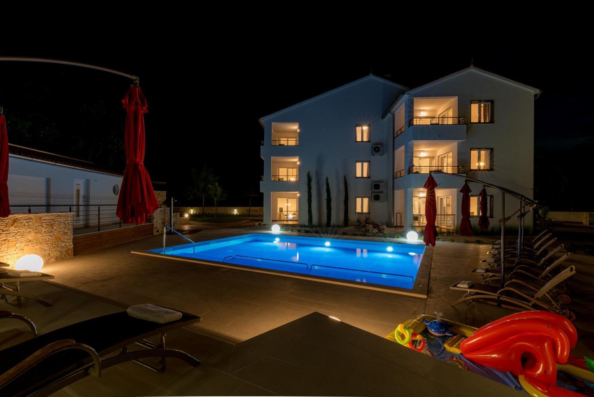 Villa Anja 2Nd Floor 佩罗杰 外观 照片