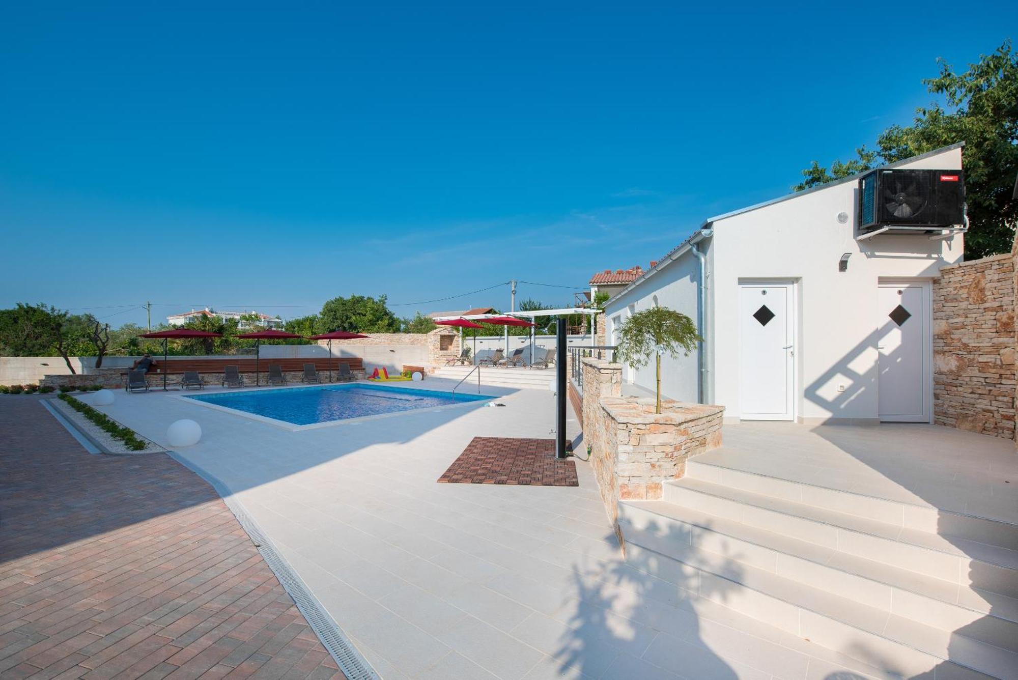 Villa Anja 2Nd Floor 佩罗杰 外观 照片