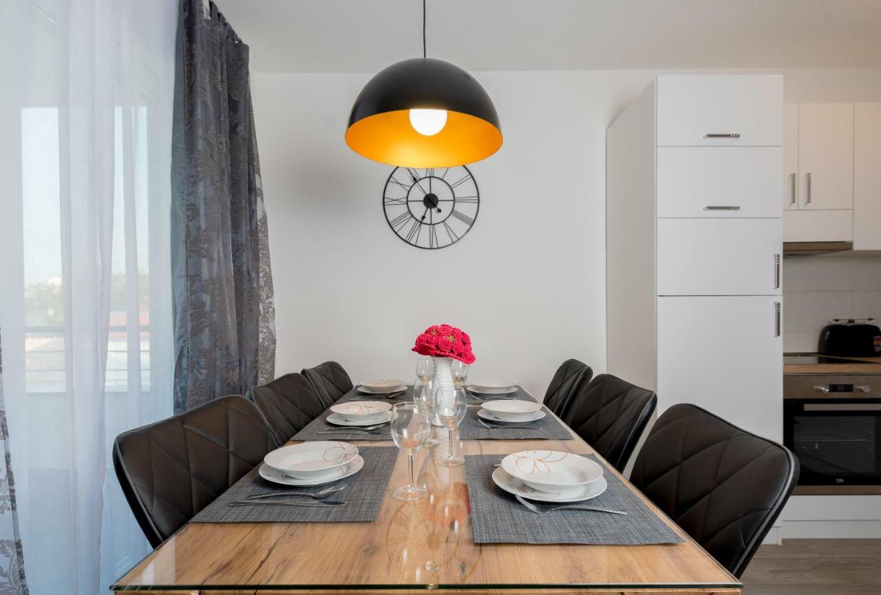 Villa Anja 2Nd Floor 佩罗杰 外观 照片