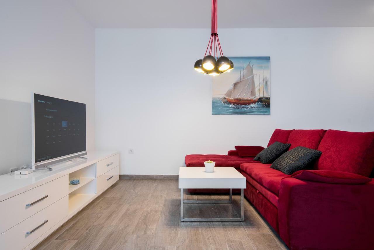 Villa Anja 2Nd Floor 佩罗杰 外观 照片