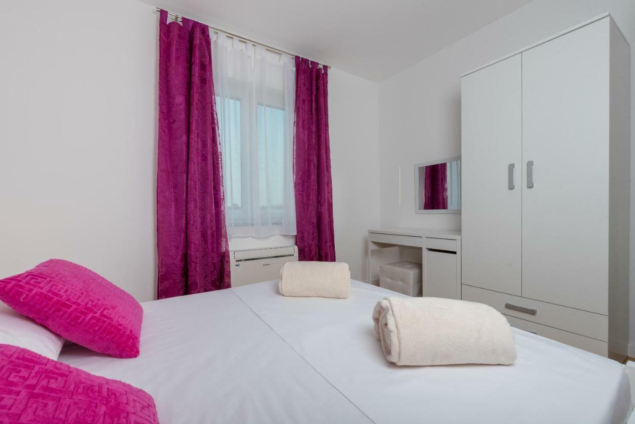 Villa Anja 2Nd Floor 佩罗杰 外观 照片