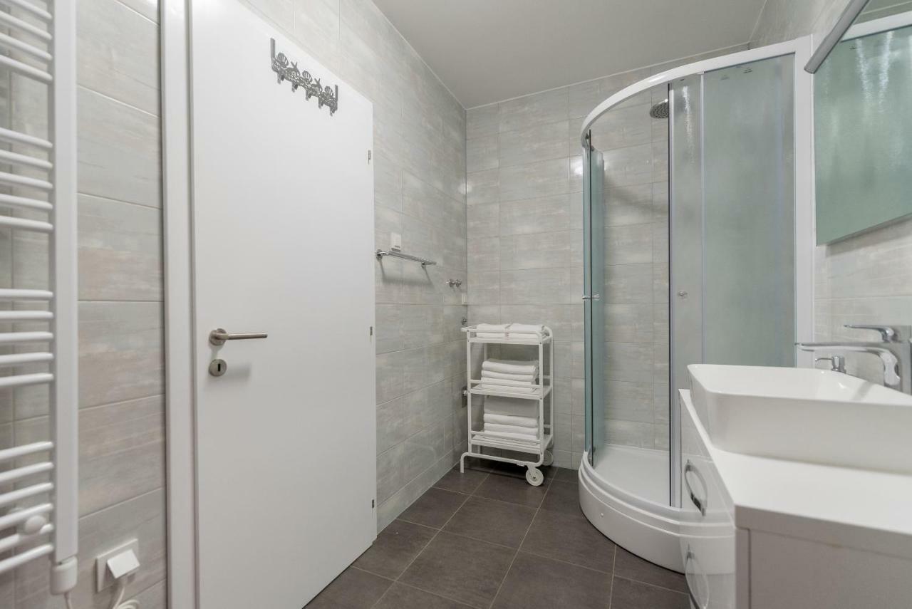 Villa Anja 2Nd Floor 佩罗杰 外观 照片