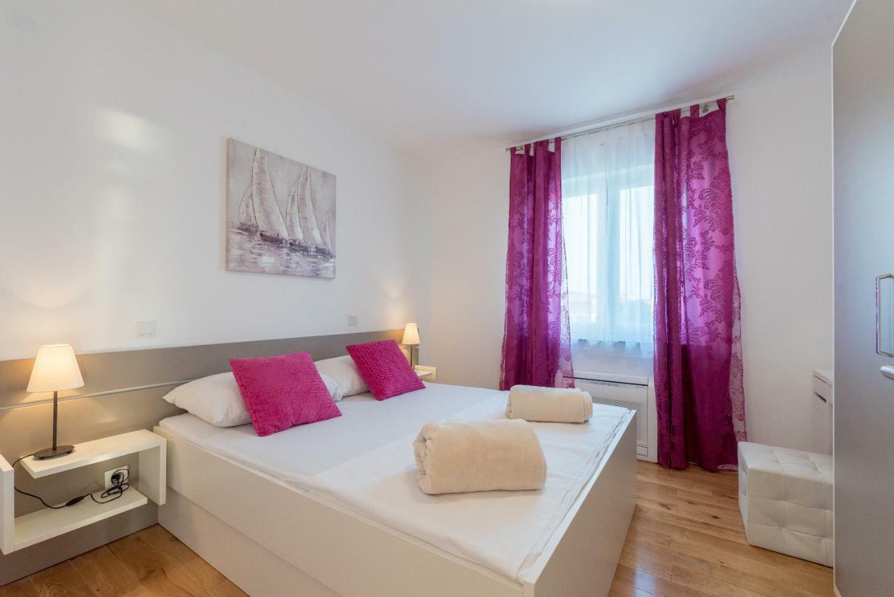 Villa Anja 2Nd Floor 佩罗杰 外观 照片