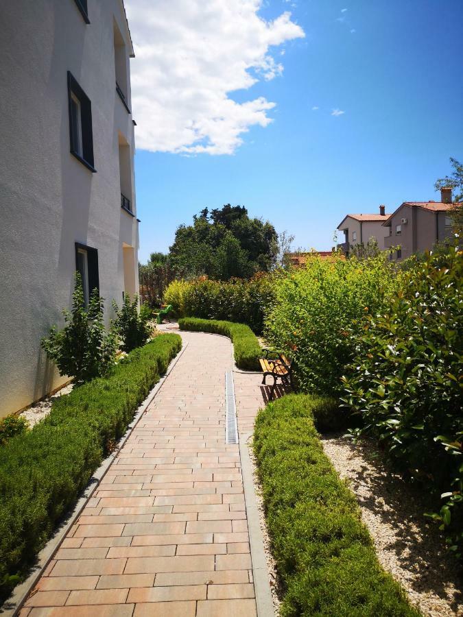 Villa Anja 2Nd Floor 佩罗杰 外观 照片