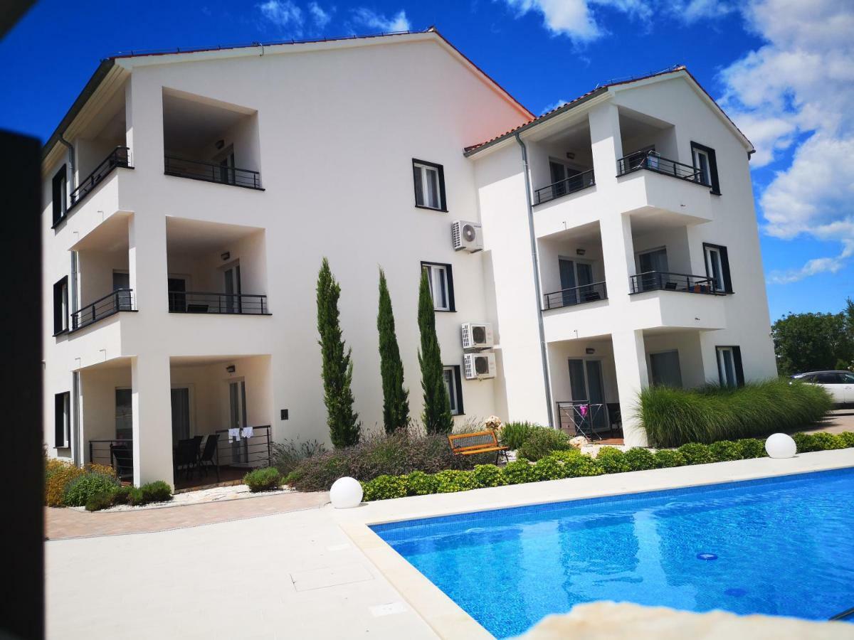 Villa Anja 2Nd Floor 佩罗杰 外观 照片